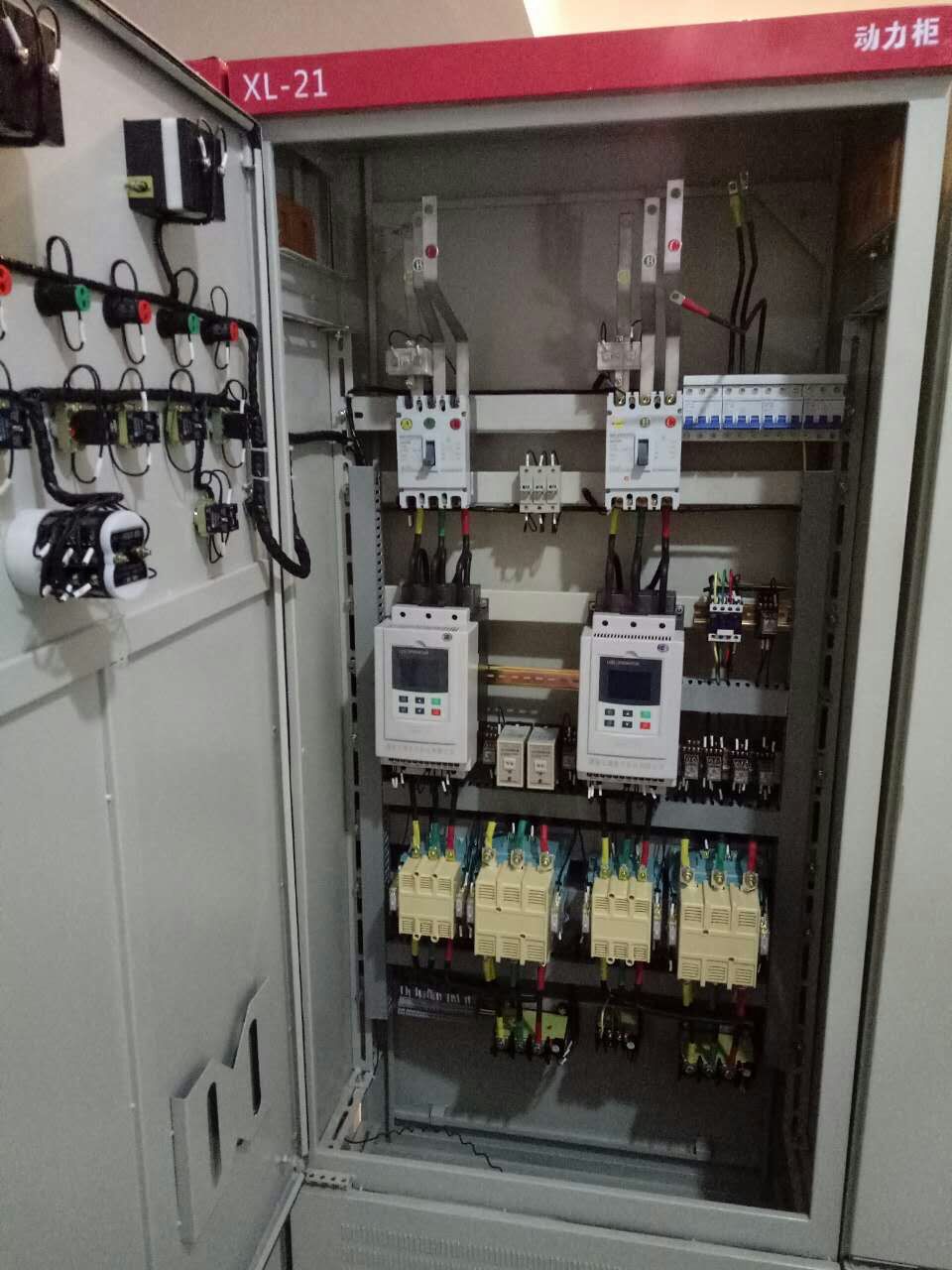 廠家供應(yīng)消防泵軟啟動(dòng)控制柜 守護(hù)消防安全的關(guān)鍵電氣設(shè)備